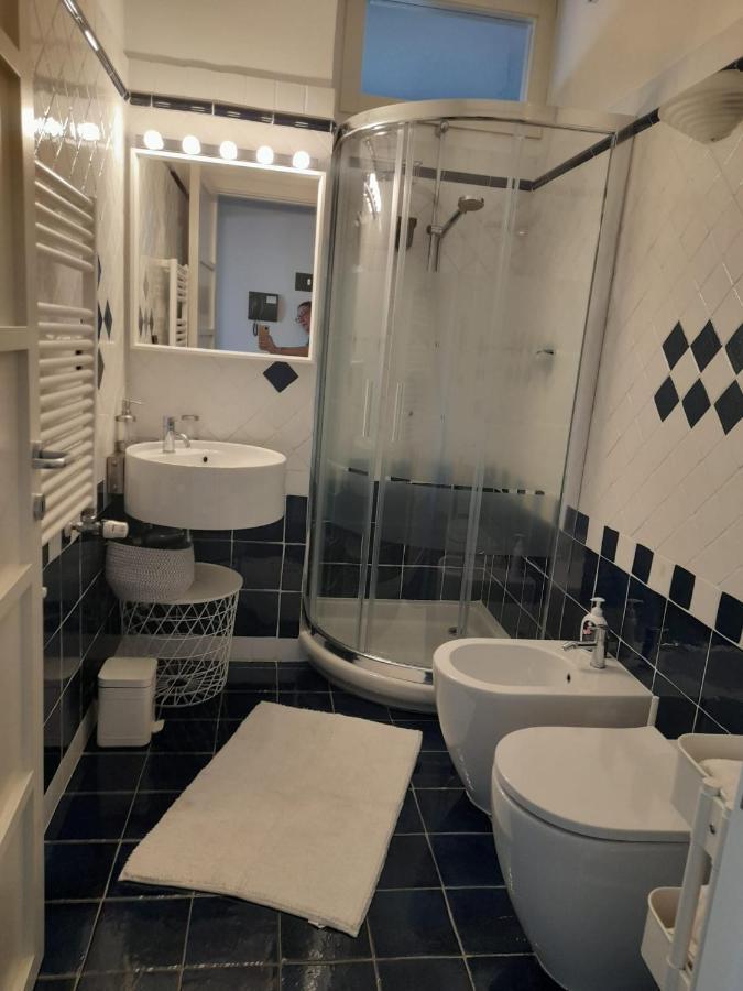 Bilocale Vista Mare Con Terrazzo-Porto Antico- Parcheggio Scontato Lägenhet Genua Exteriör bild