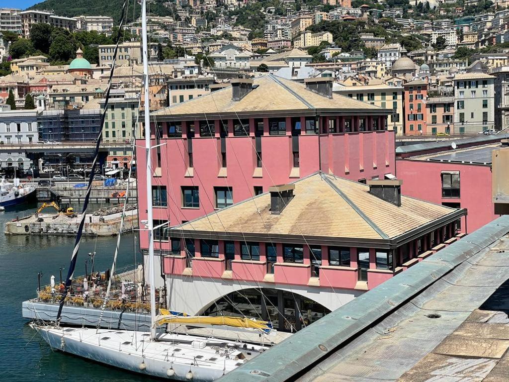 Bilocale Vista Mare Con Terrazzo-Porto Antico- Parcheggio Scontato Lägenhet Genua Exteriör bild