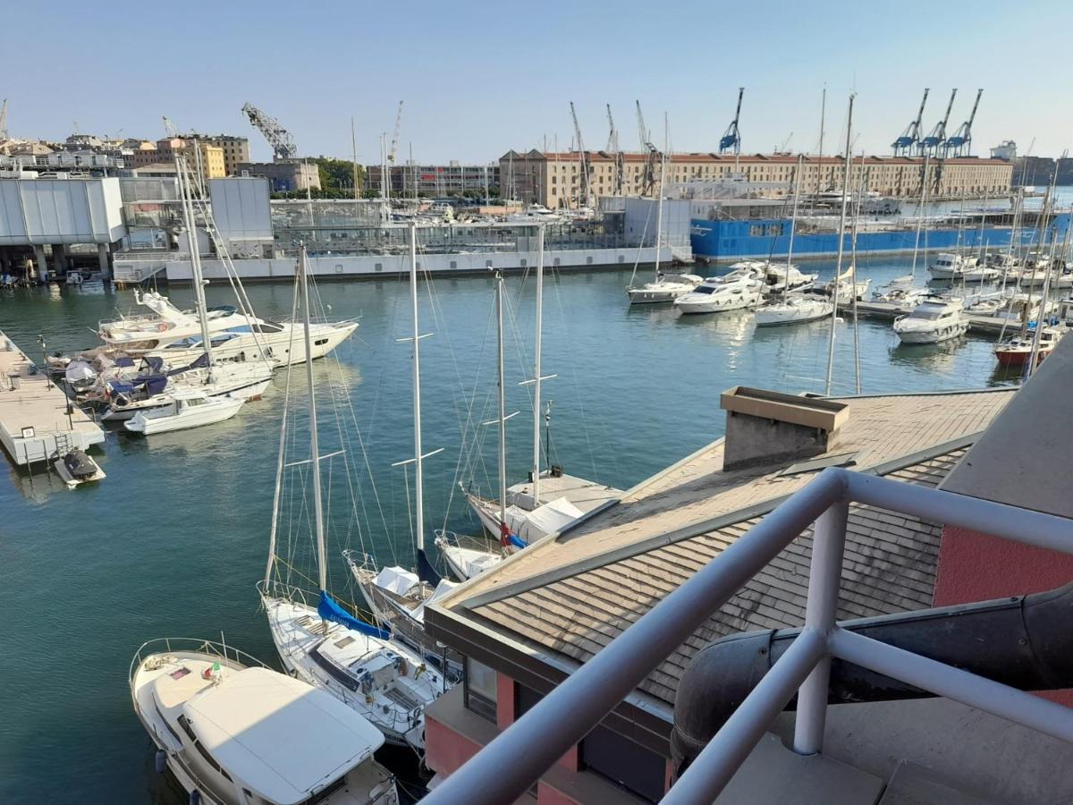 Bilocale Vista Mare Con Terrazzo-Porto Antico- Parcheggio Scontato Lägenhet Genua Exteriör bild