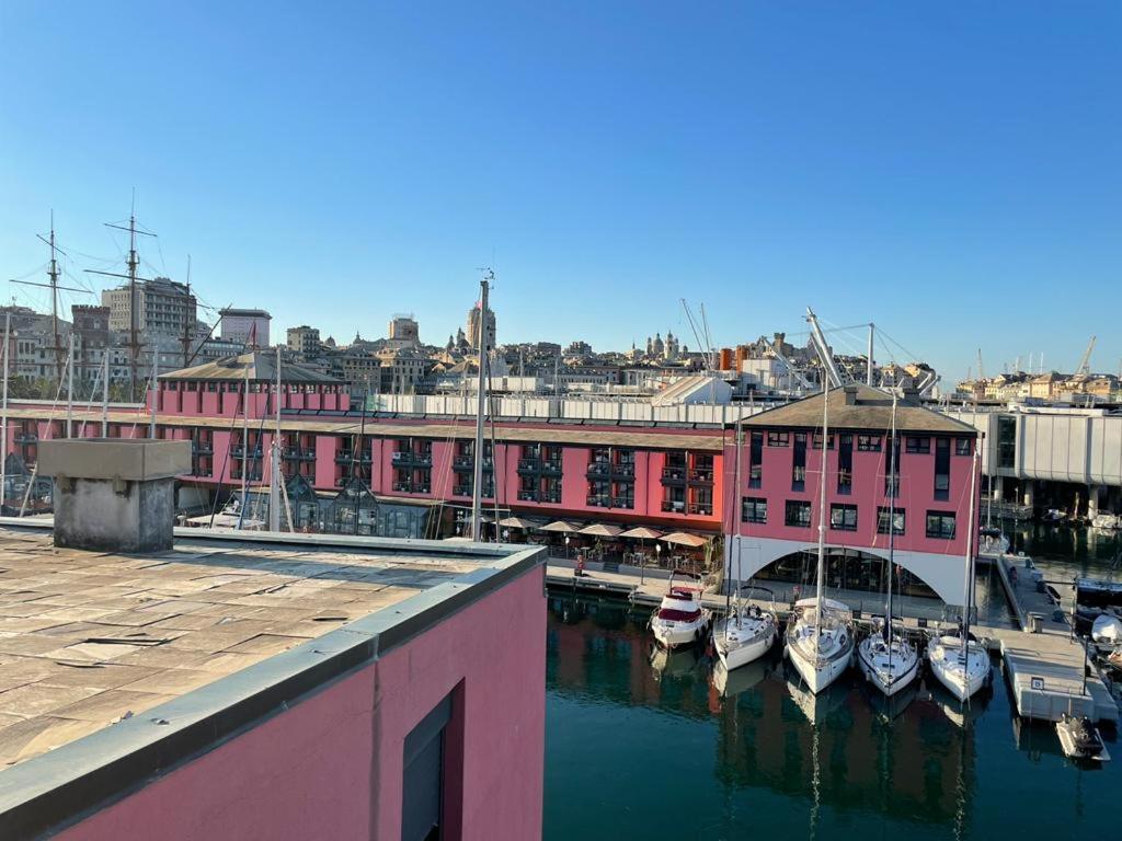Bilocale Vista Mare Con Terrazzo-Porto Antico- Parcheggio Scontato Lägenhet Genua Exteriör bild